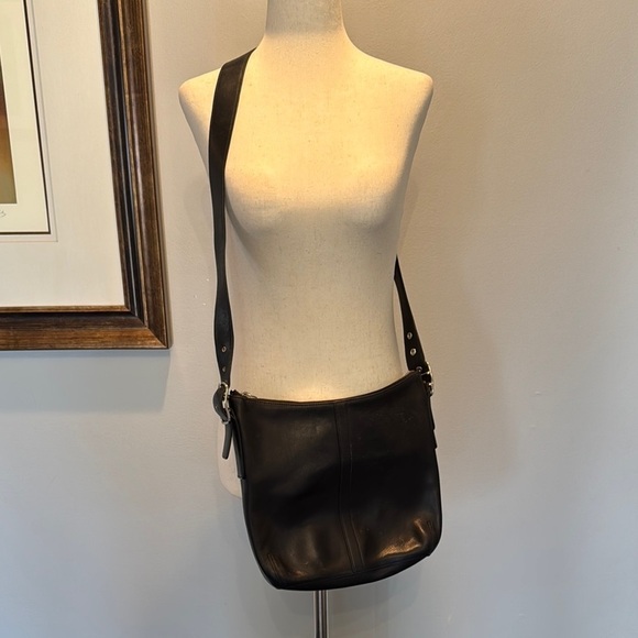 Coach Handbags - Coach vintage black leather crossbody